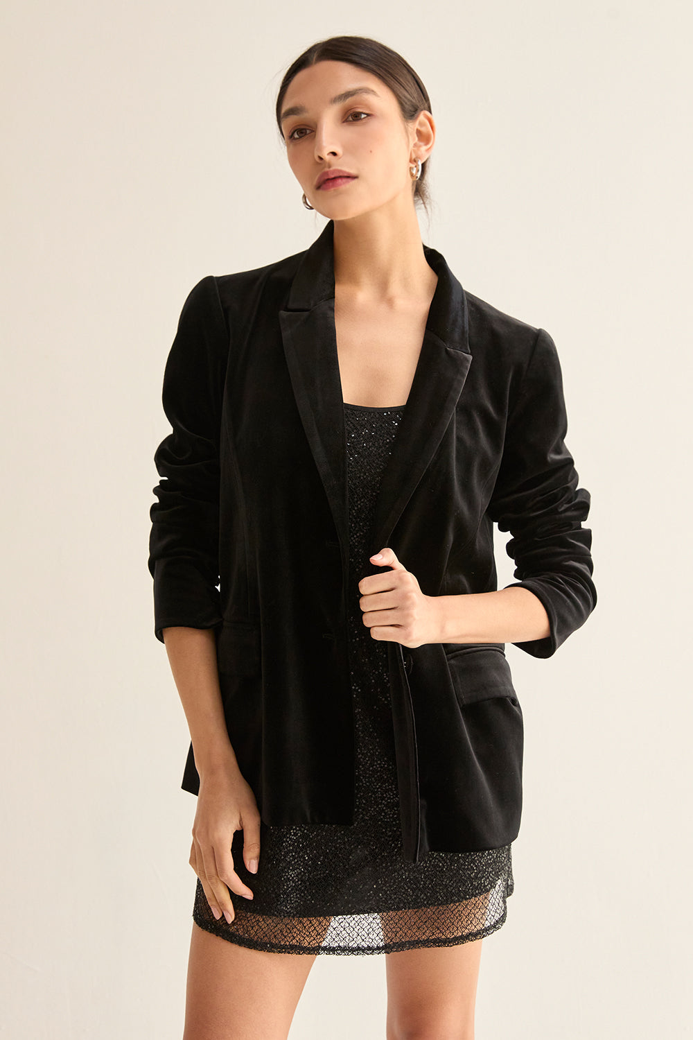 Single Breasted Velvet Blazer