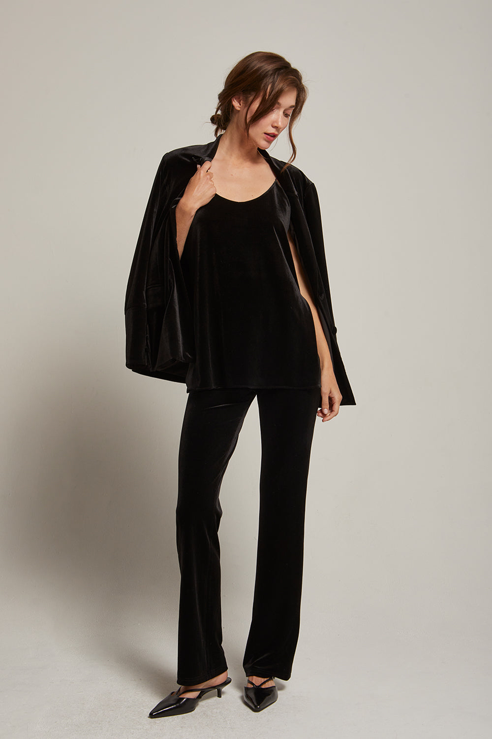 Single Breasted Velvet Blazer