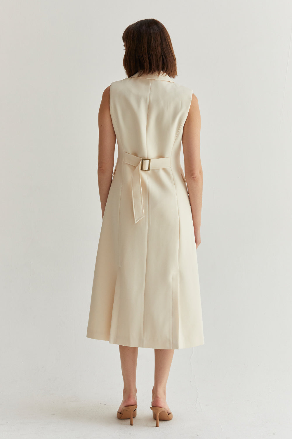 Sleeveless Long Blazer