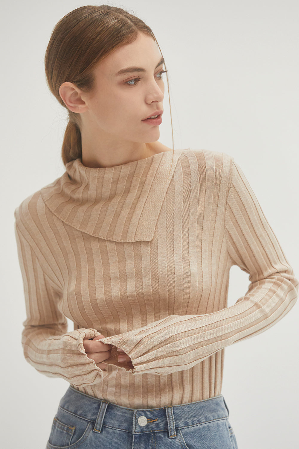 Strickoberteil mit Klappendetail und langen Ärmeln