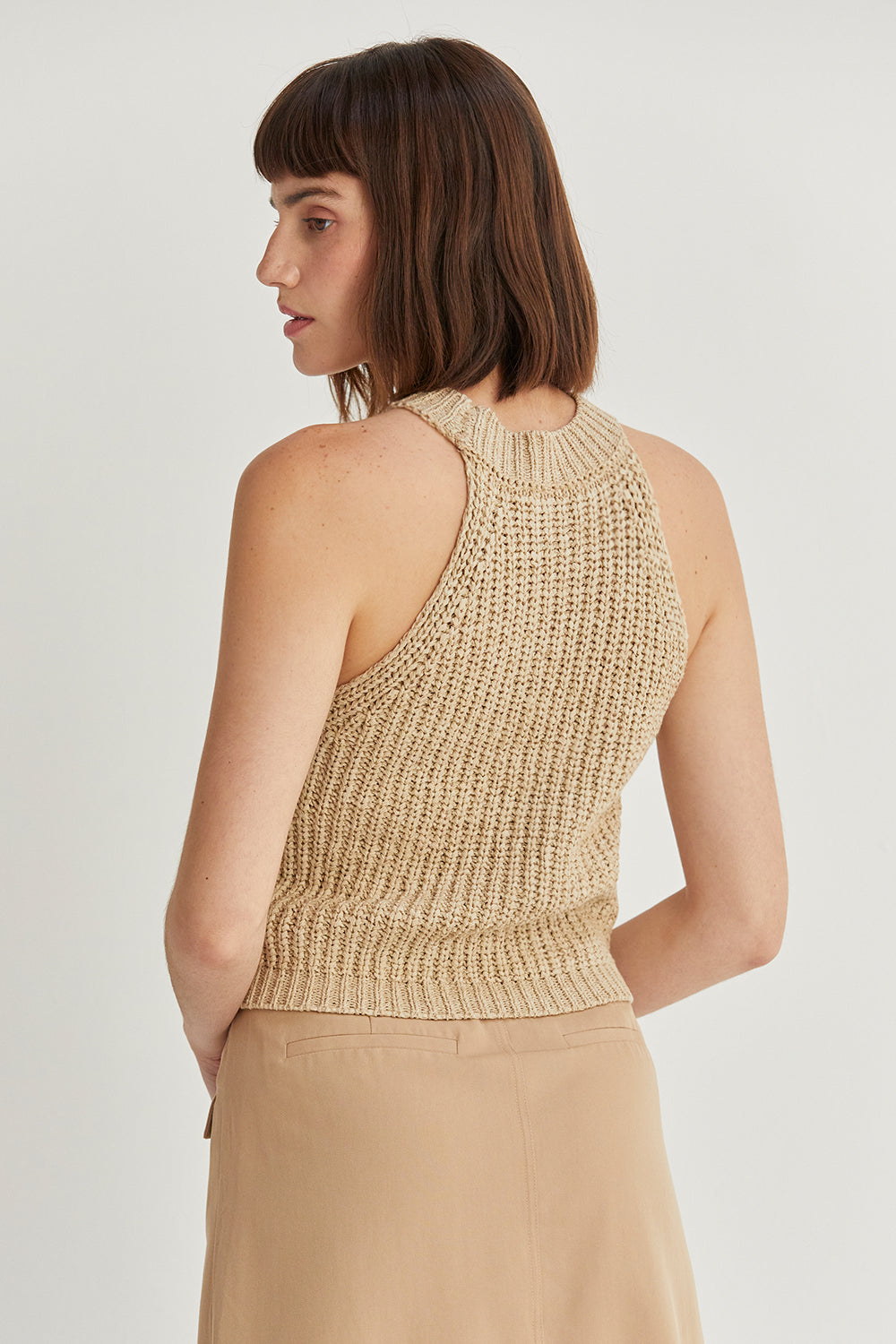 Halter Neckline Sleeveless Knit Top