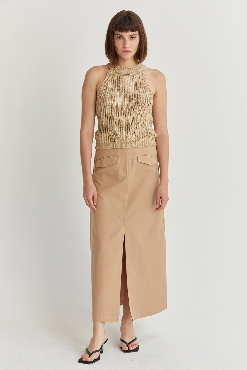Halter Neckline Sleeveless Knit Top