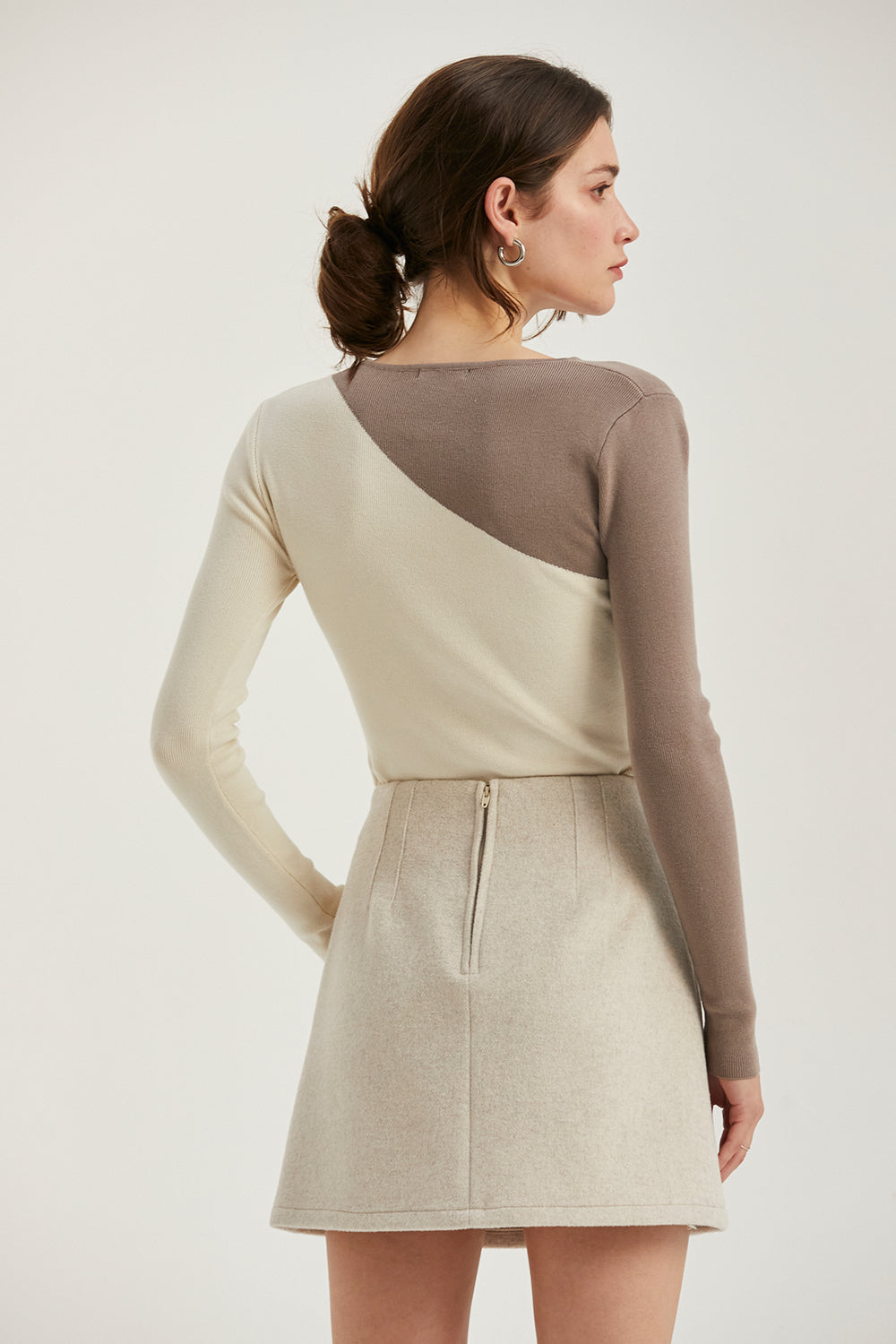 Color Block Cut Out Long Sleeve Knit Top