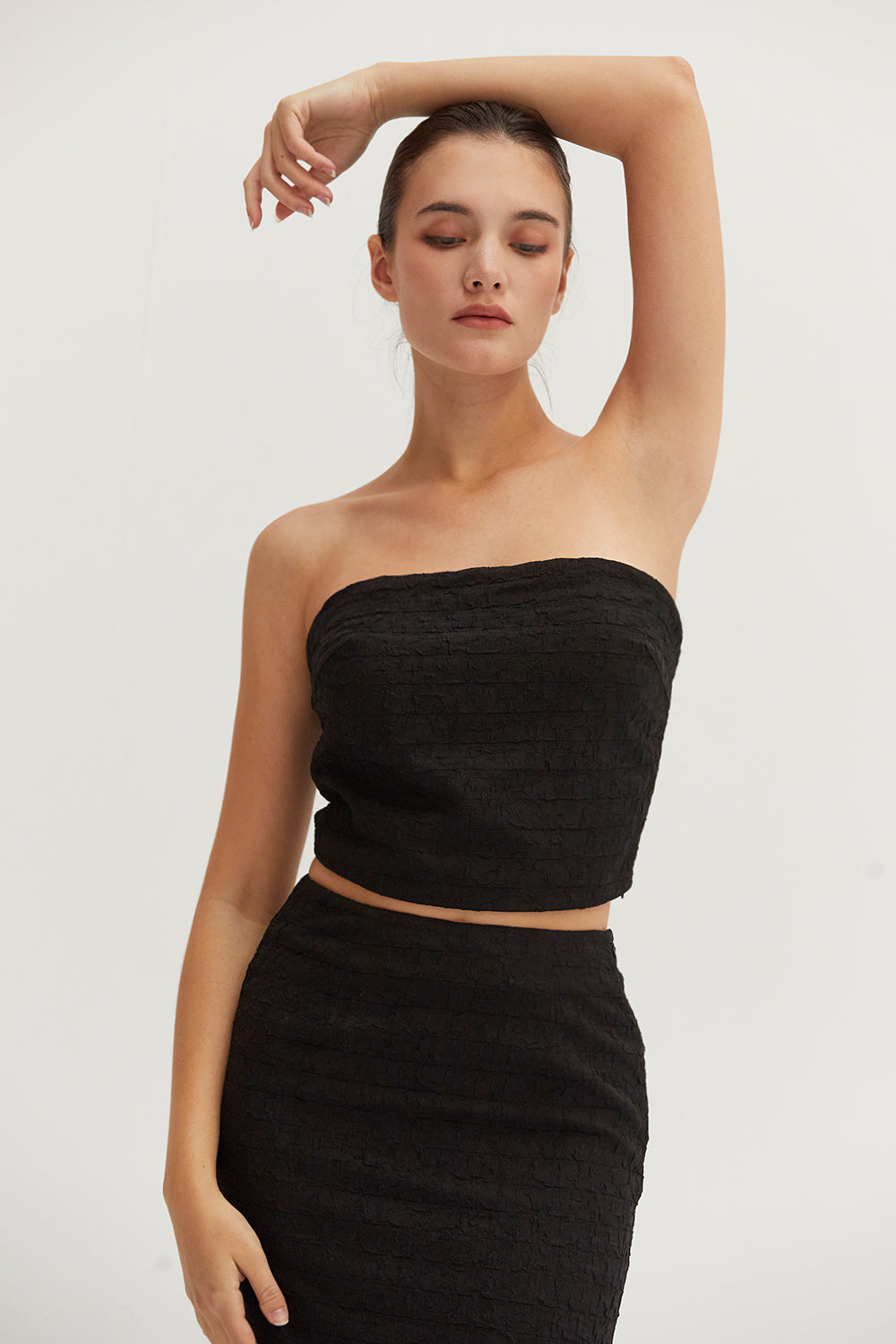 Textured Woven Zipper Tube Top
