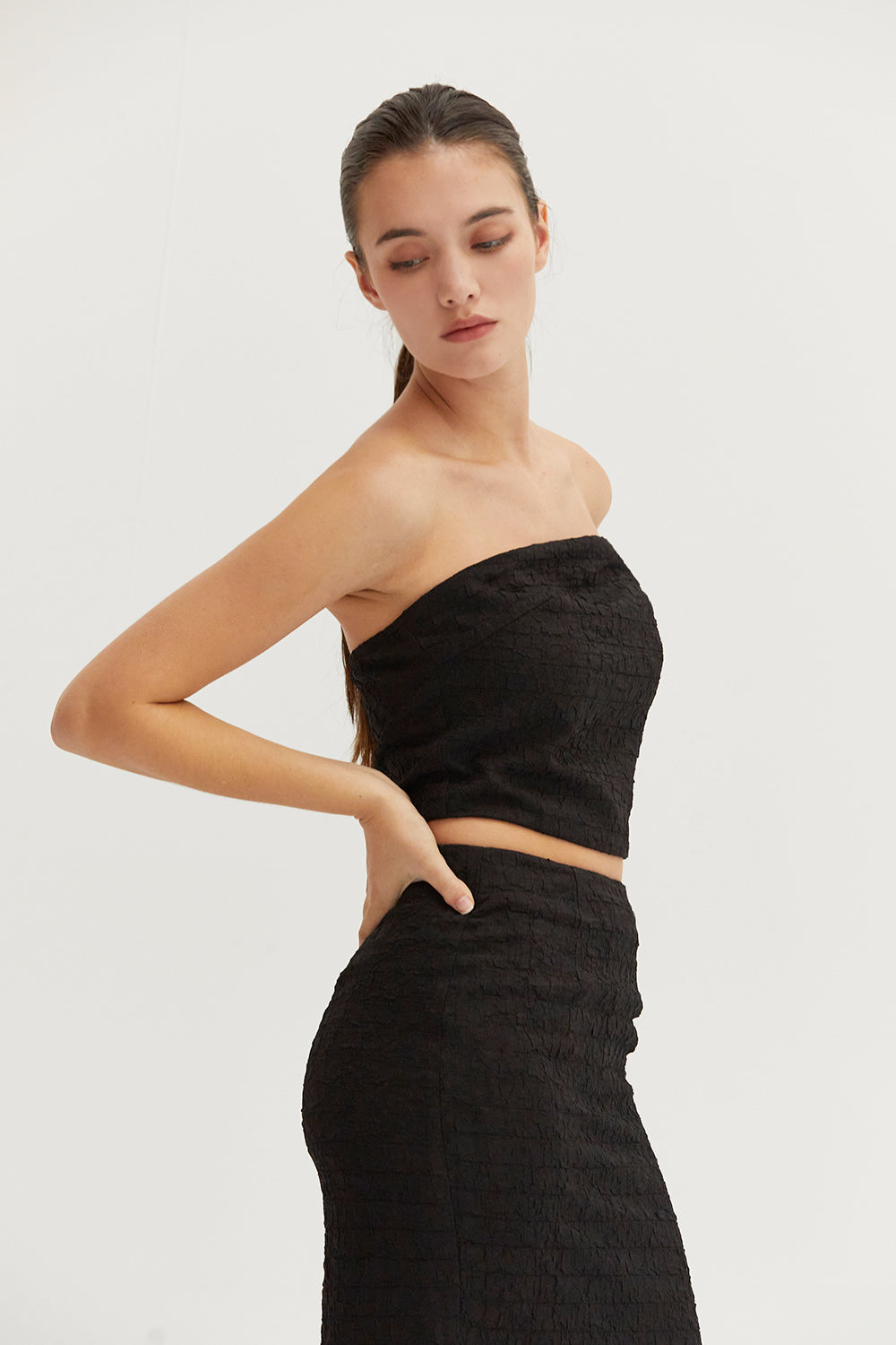 Textured Woven Zipper Tube Top