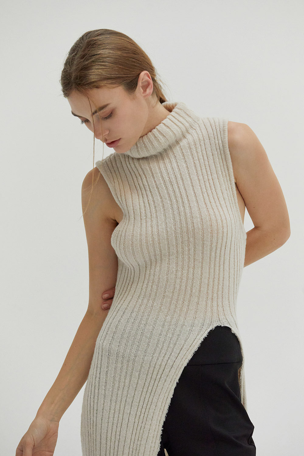 Mock Neck Longline Sleeveless Sweater Top