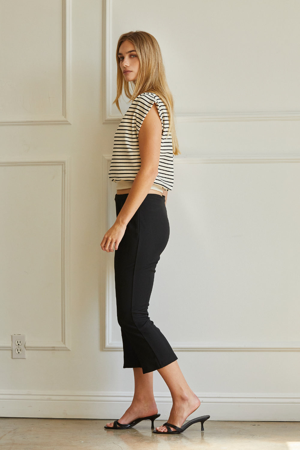 Stripe Sleeveless Knit Top