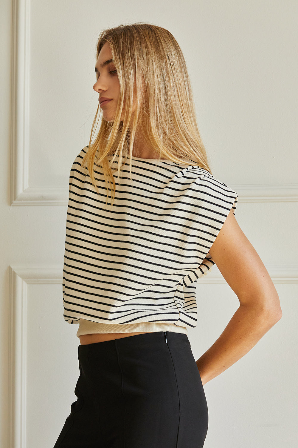 Stripe Sleeveless Knit Top