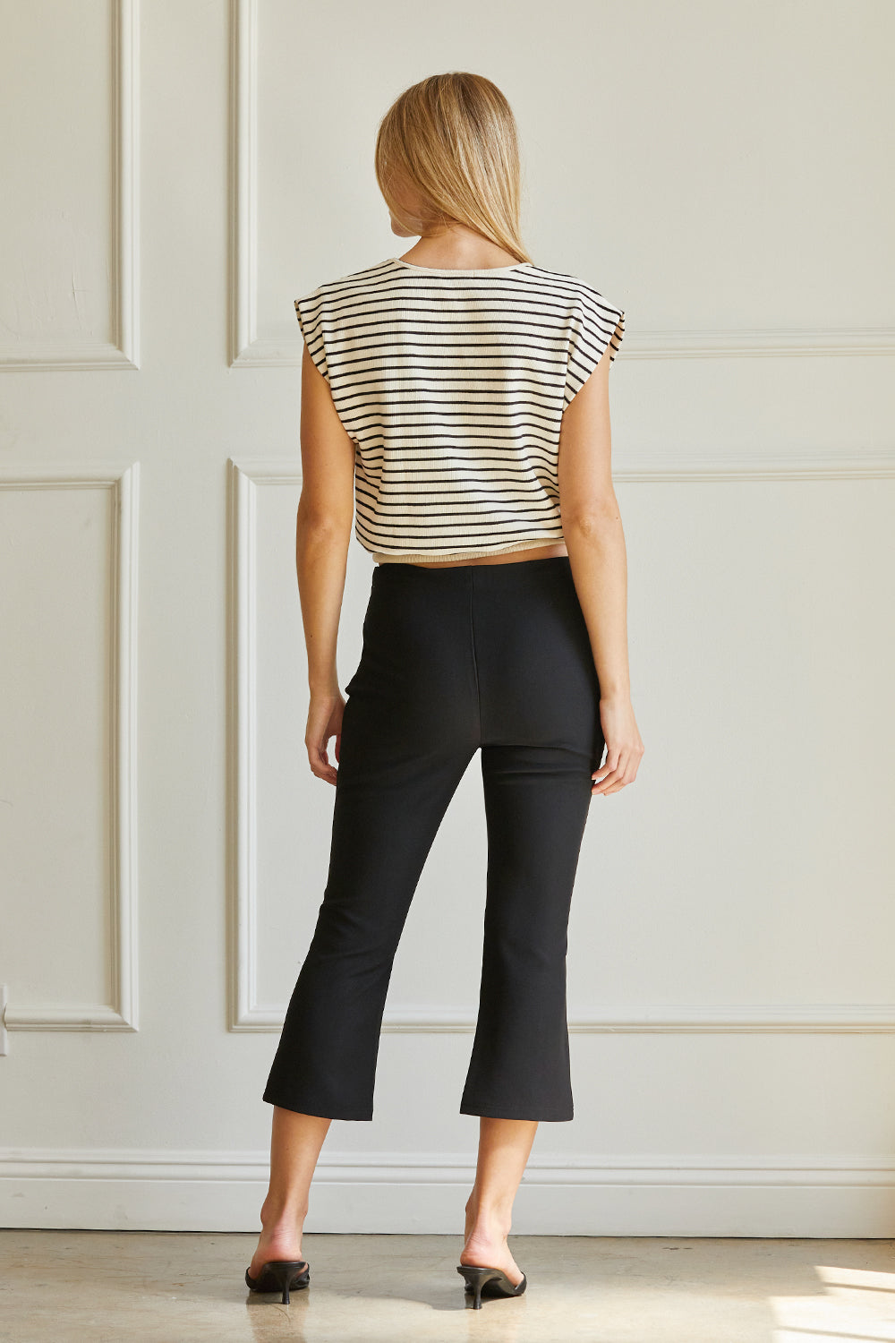 Stripe Sleeveless Knit Top