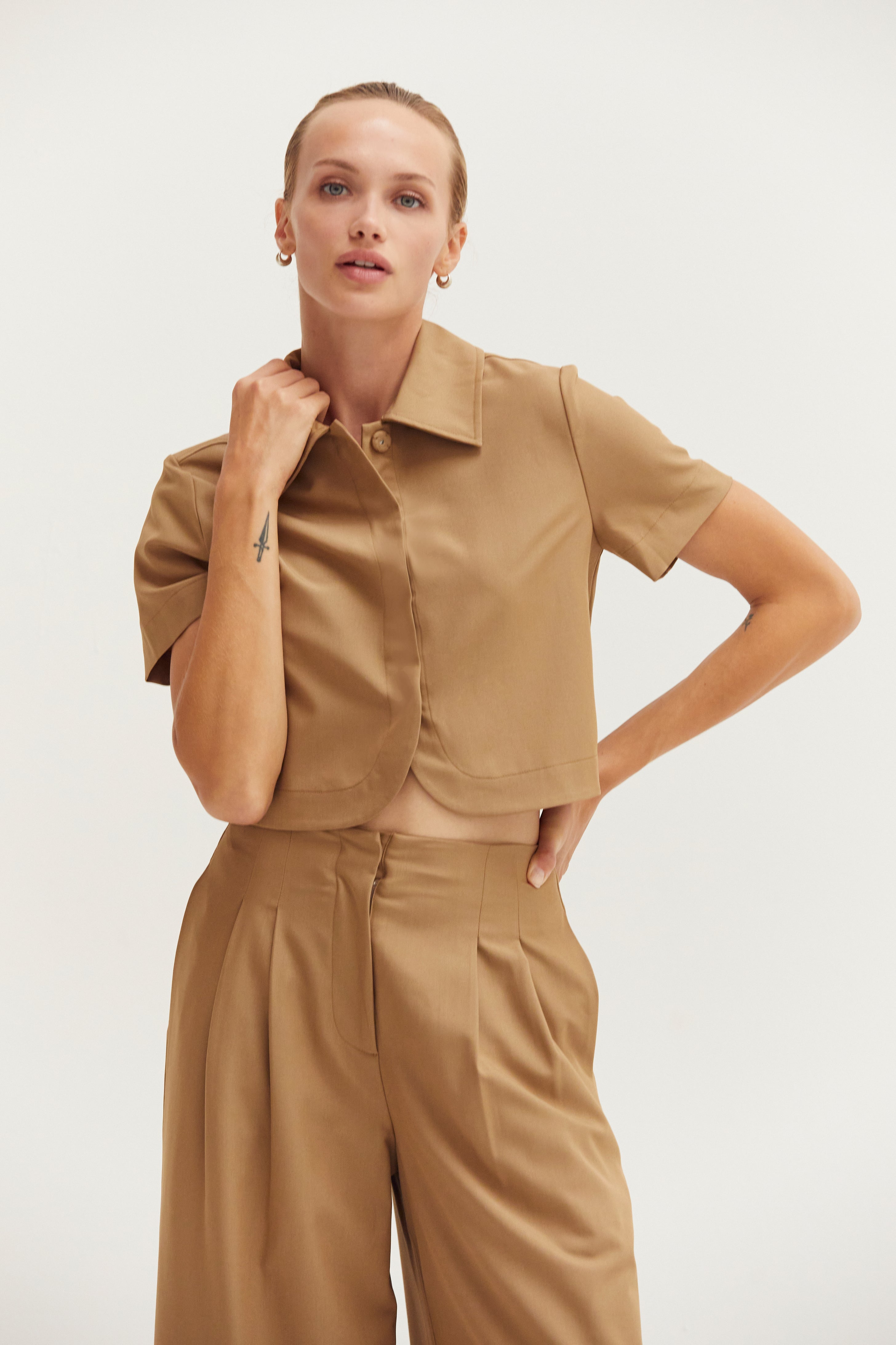 Short Sleeve Cropped Blazer Top