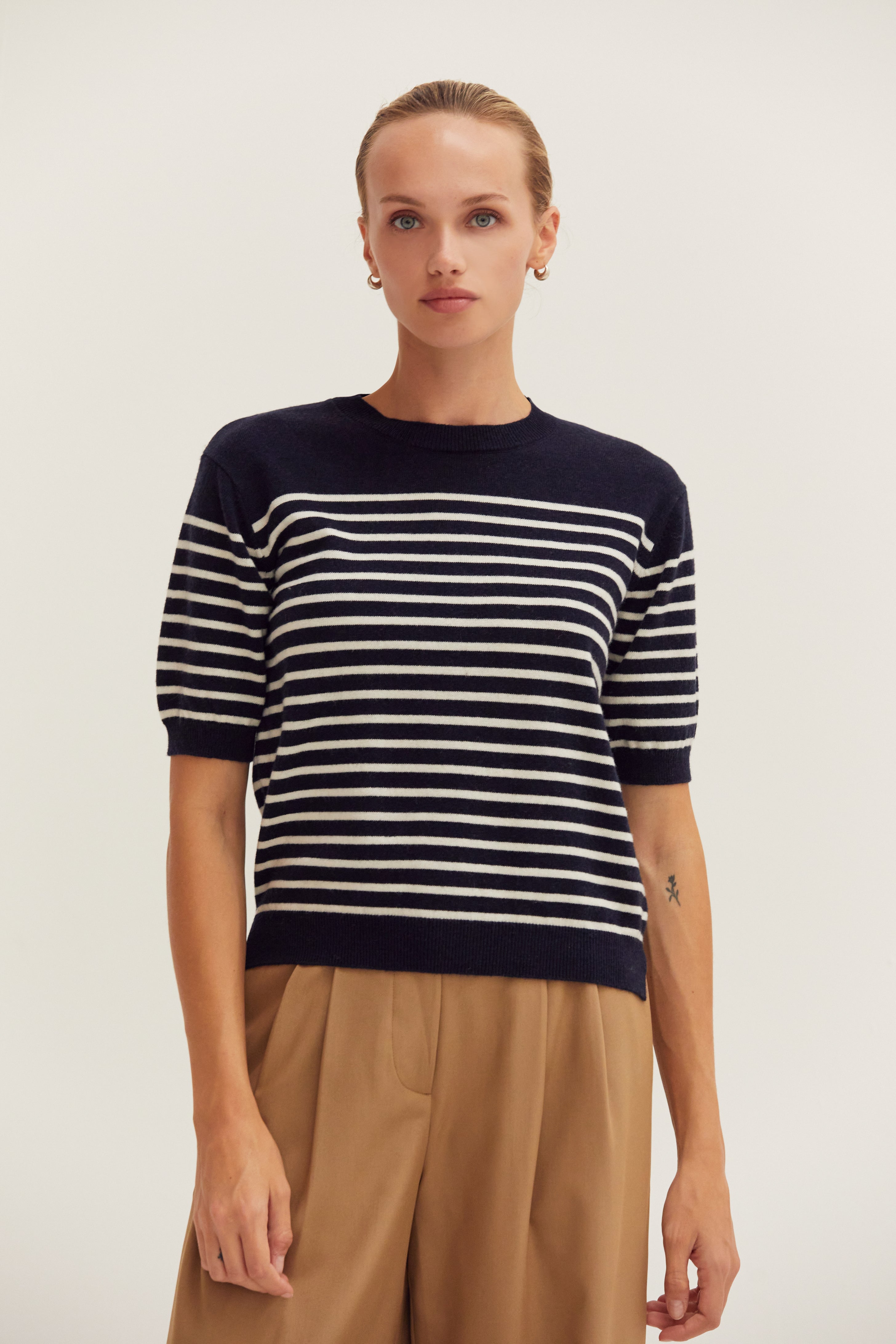 Stripe Short Sleeve Sweater Top
