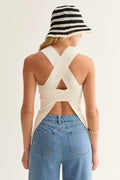 Strickoberteil mit Cut-Out und gekreuztem Rückenausschnitt