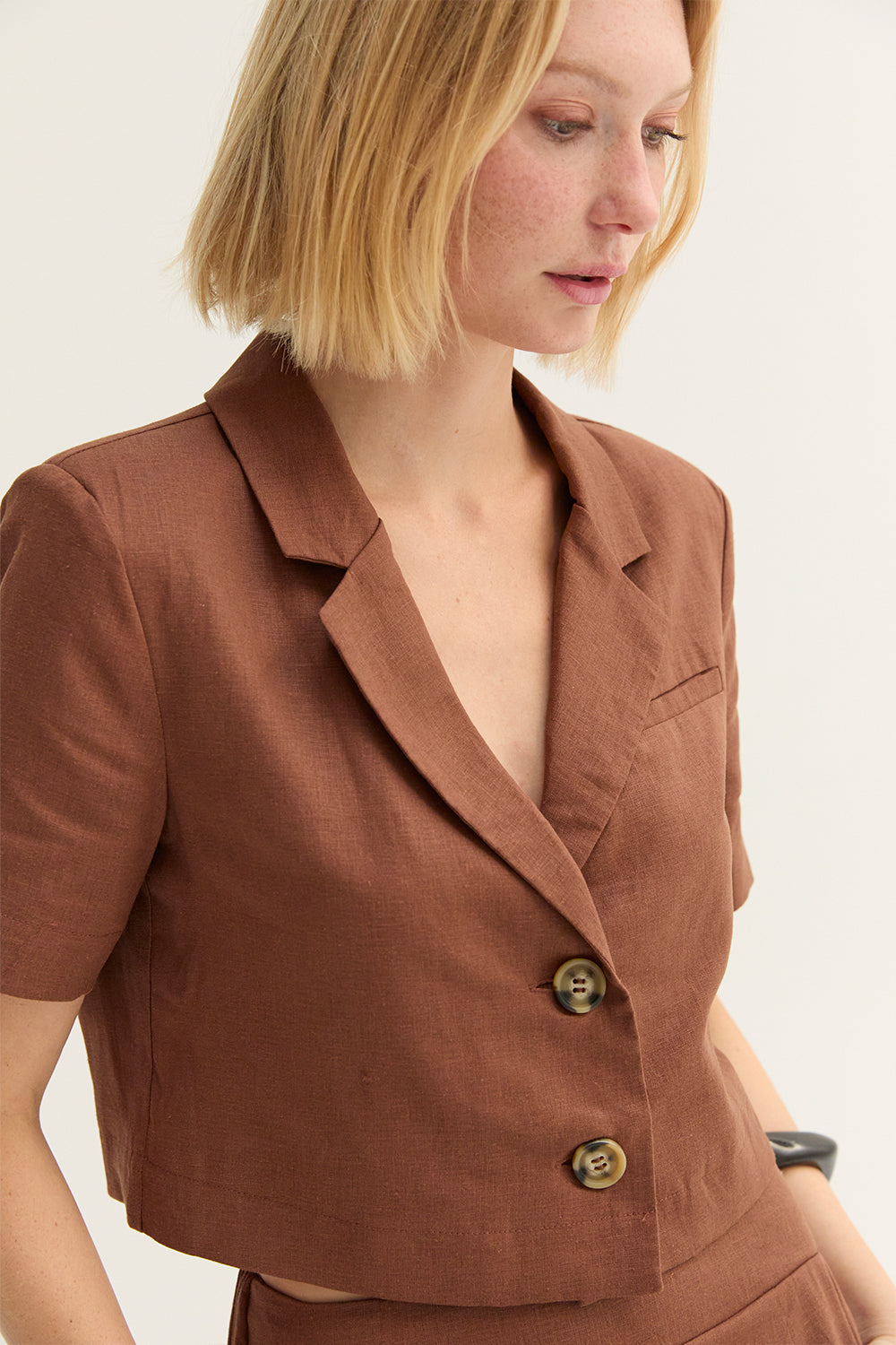 Cropped Linen Blend Blazer